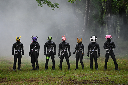 Le casting de Kamen Rider Geats et les cavaliers supplémentaires sont dévoilés.